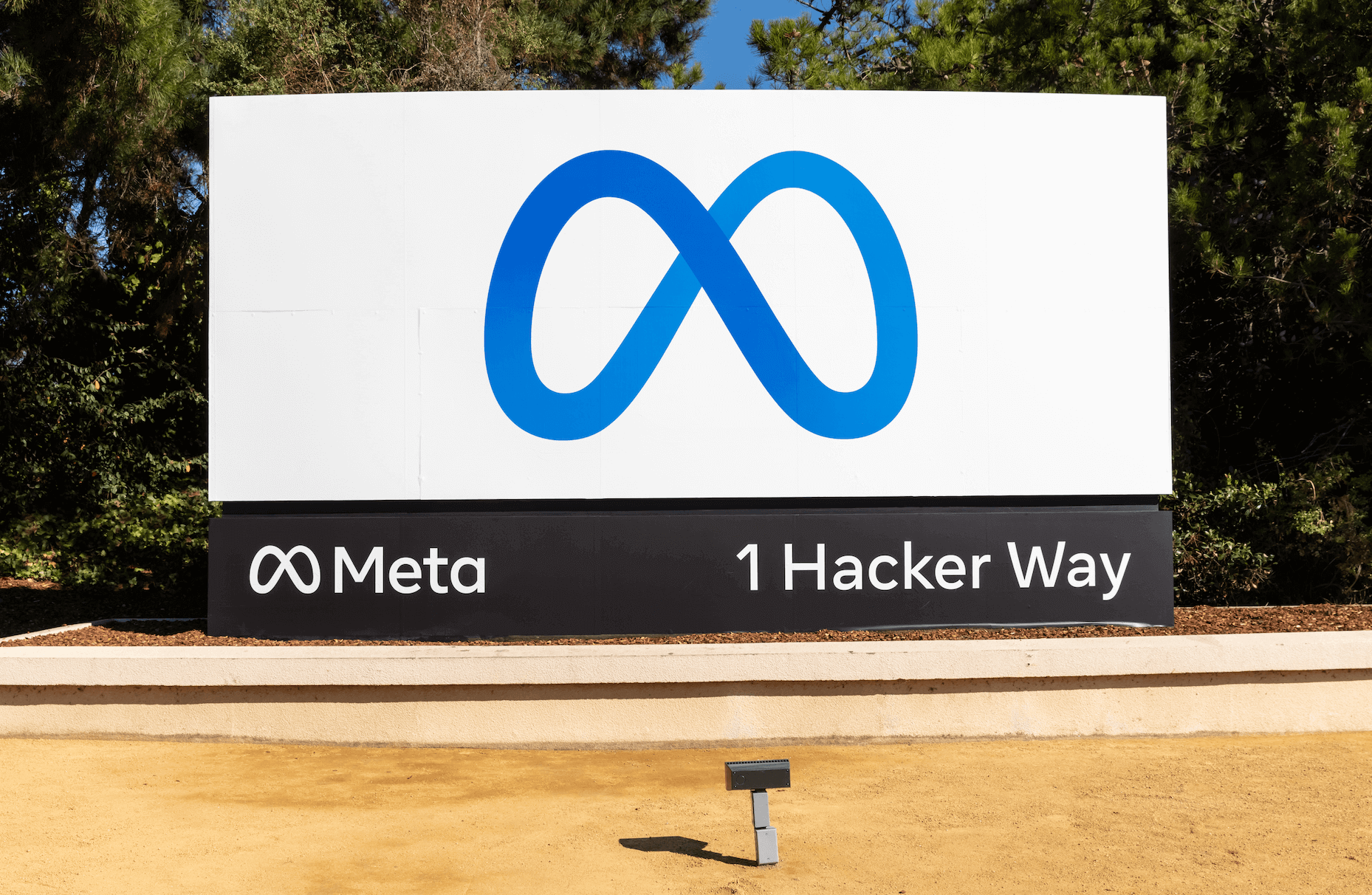 Meta-Logo-Facebook